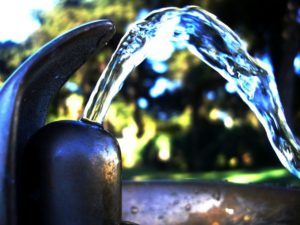 bere acqua del rubinetto
